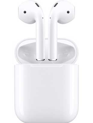 apple-airpods-with-charging-case